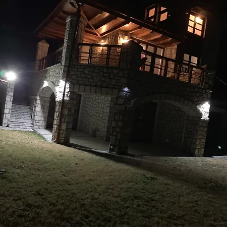 مكان تخييم Vip Smart Chalet-villa Eva 1